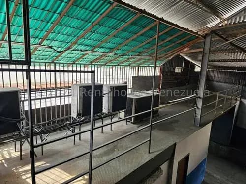Tg Galpón En Venta En La California Norte, Excelente Ubicación, Posee Dos Plantas 24-18424