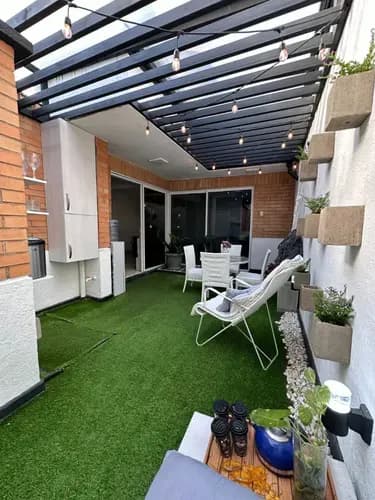 Yosmar Y Fernando Venden Townhouse En Mañongo, Res. Villas Menhir - Naguanagua