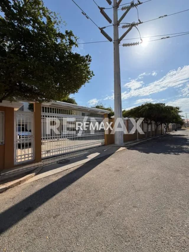 Casa en venta en calle cerrada Urbanización Monte bello