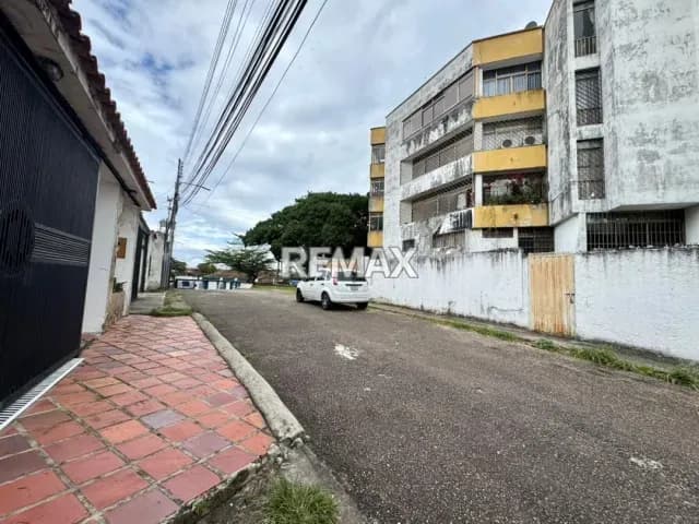 Terreno. Venta. Barrio Libertador