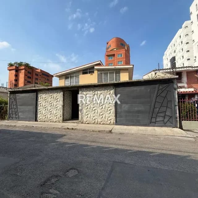 Casa comercial en alquiler