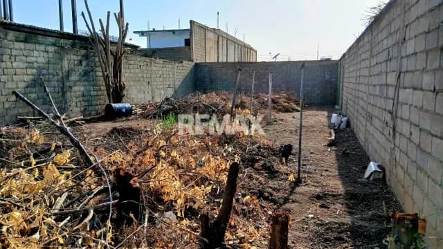 ofrece en venta excelente parcela en urbanización privada debla Av. Cancamure