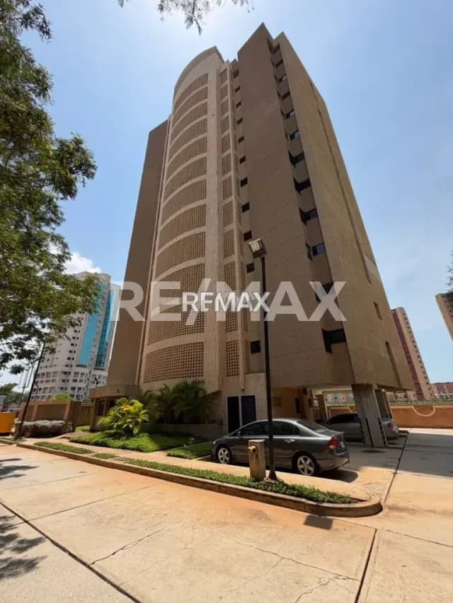 Apartamento en Alquiler, Edif. Playa Virginia