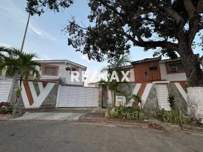 Townhouse en venta en el bosque en conjunto privado