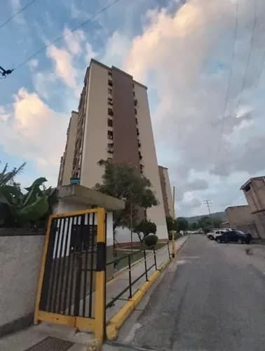 Apartamento En Las Quintas Residencias La Paz
