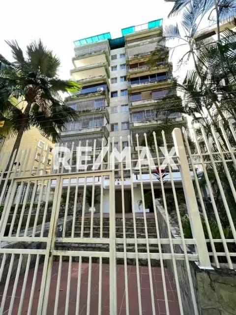 VENTA EN LA URB. PREBO RES. PARK APARTAMENTO TIPO ESTUDIO PARA REMODELAR