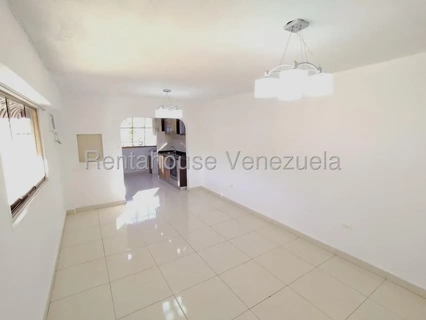 Apartamento (1 Nivel) en Venta en Caricuao, Distrito Metropolitano