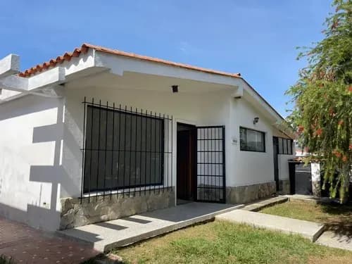 Michelle Alquila Casa Trigal Centro Calle Cerrada Tanque Deposito Ar-l /526