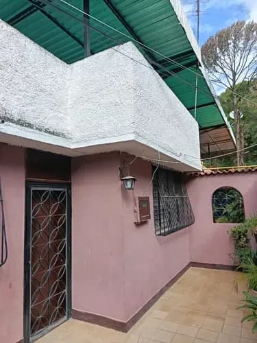 Confortable Y Amplia Casa Urb. Oropeza Castillo Guarenas