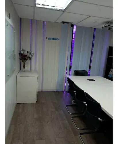 Se Alquilan 5 Cubículos De 10m2 Aprox