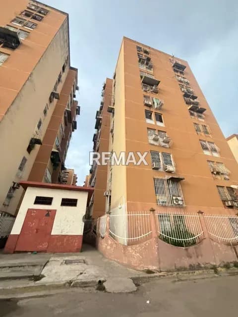 Se vende apartamento en urbanización los nísperos