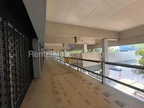Dg. Se Vende Local C.c. Delicias Norte Maracaibo Mls #26-6900