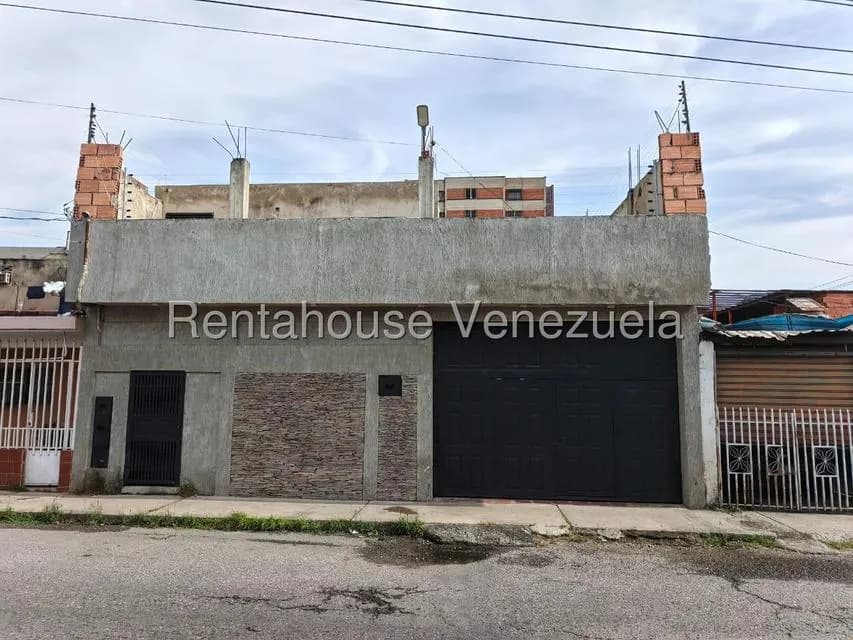 Casa (Duplex) en Venta en Centro, Lara