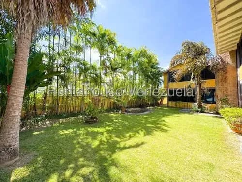 Espectacular Casa Ubicada En Una Zona Privilegiada De La Ciudad, El Hogar Ideal Para Disfrutar Con La Familia. Mdcr. 26-4111