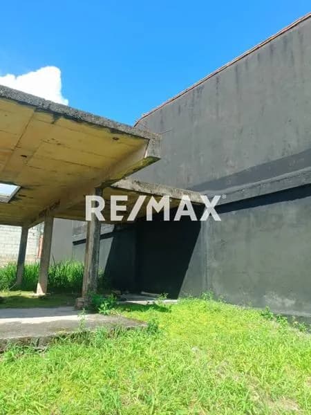 EN VENTA OPORTUNIDAD.... Lote de terreno esquinero en una excelente zona de palo gordo.
