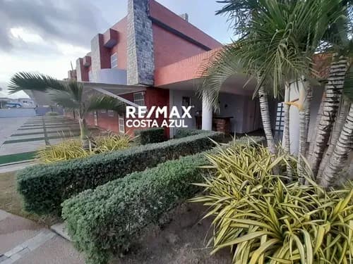 En Venta Tonwhouse Listo Para Disfrutar En El Exclusivo Conjunto Bucanero Gold I En Ciudad Flamingo
