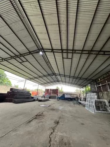 Galpon En Venta En Los Guayos, Via Guigue 1.435 Mt2