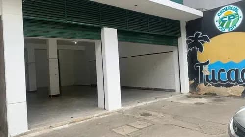 Johana Lazaro Alquila Local Comercial Frente A La Plaza La Candelaria Sin Amoblar **solo Clientes Directos**