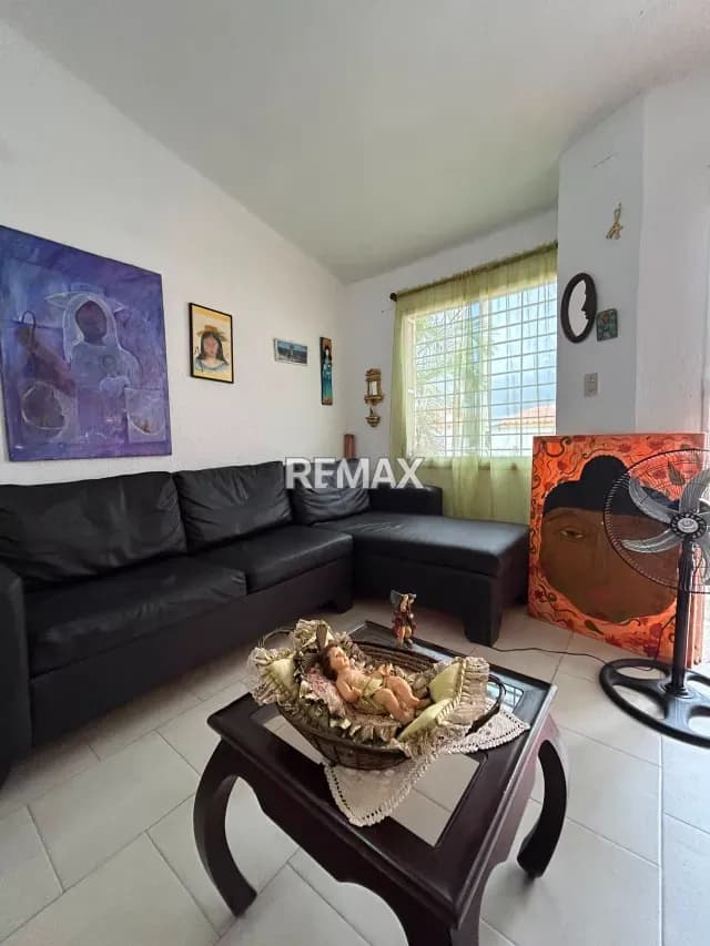 PROPIEDAD EN VENTA: URB. VILLAS DE YARA