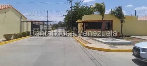 J.a.g. Vende Urb. El Portal De La Laguna, Ii Etapa Lienzo Para Remodelar A Tu Gusto. San Antonio. Porlamar. Margarita
