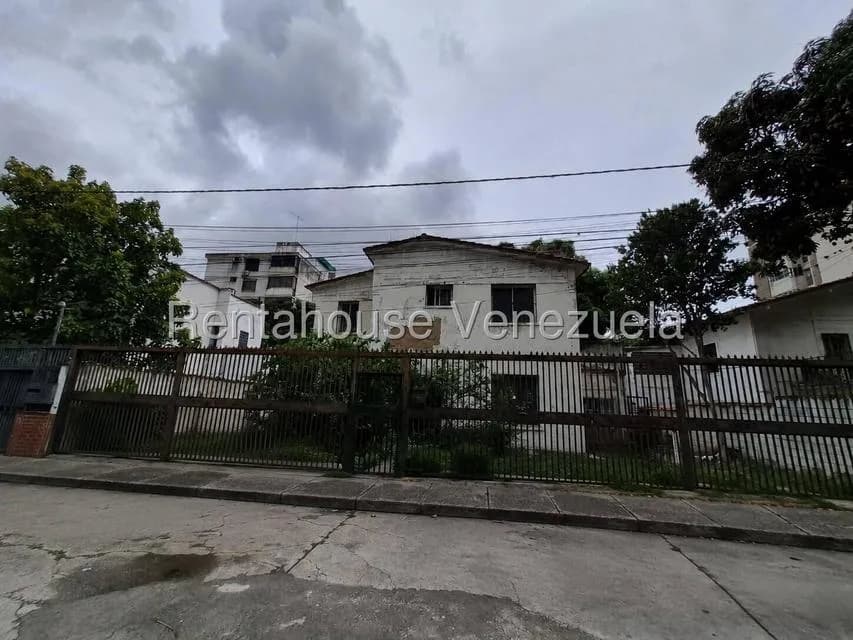 Casa (Duplex) en Venta en El Paraiso, Distrito Metropolitano