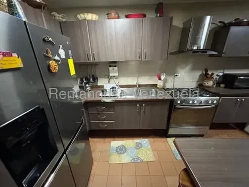 Dayana Saez Vende Exclusivo Apartamento En Una De Las Mejores Zonas Del Este De La Ciudad. 26-17173
