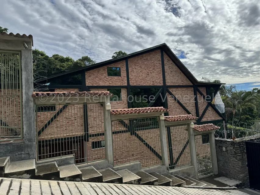 Casa (Multipes Niveles) en Venta en La Union, Distrito Metropolitano