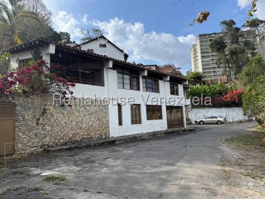 Casa (Multipes Niveles) en Venta en Las Salias, Miranda