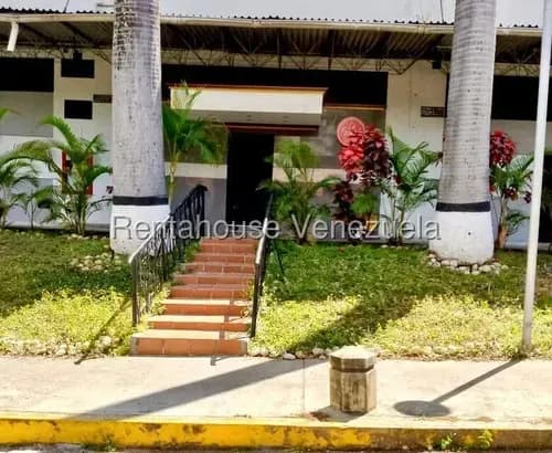 Negocio Comercial En Venta Listo Para Operar En Los Chaguaramos Mls #26-12783