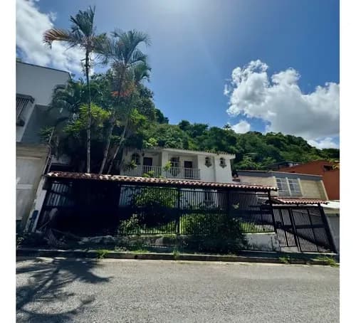 Vendo Casa En Calle Cerrada 430m2 San Luis 9125