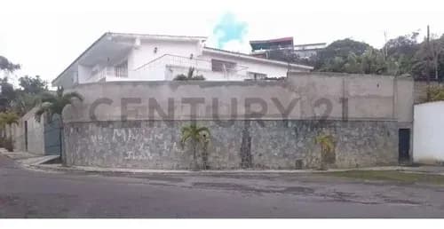 Casa En Venta Vigilancia Privada Rosaleda Norte San Antonio