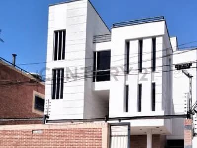 SE VENDE EDIFICIO INDUSTRIAL O COMERCIAL EN LA FLORIDA