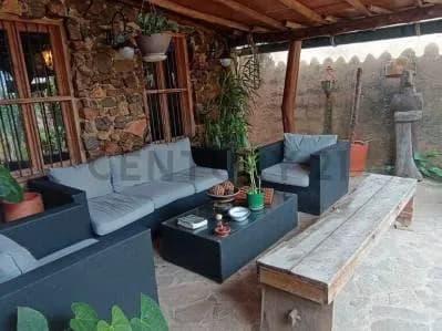 CASA URB. LA GUARINA