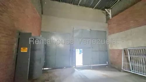 Yb Se Ofrece En Venta Espectacular Galpon Remodelado En Quebrada Honda #26-20225