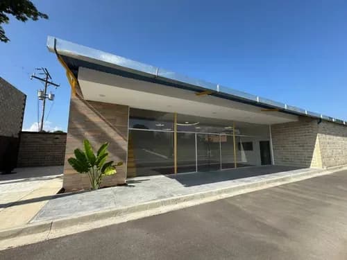 Terreno Con Construcción En Avenida Intercomunal Turmero Maracay