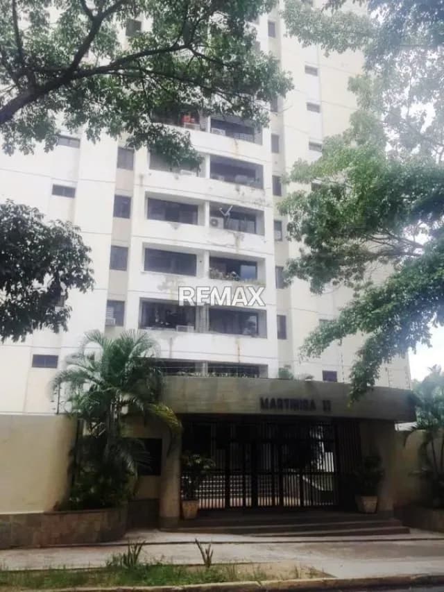 SE ALQUILA APARTAMENTO EN PREBO