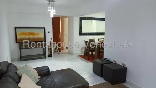 Apartamento En Alquiler Amoblado Y Equipado Lindo Y Comodo En Valles De Camoruco Valencia Diana C, 26-14040