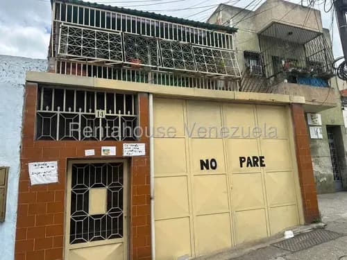 Casa En Venta, Catia #26-3258