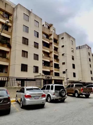 Apartamento Urb. Miranda Pb