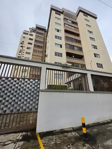 Maria Gabriela Garcia Inzitu Realtors Vende Apartamento En Urbanizacion Parque Residencial Carabobo Valencia Solo Clientes