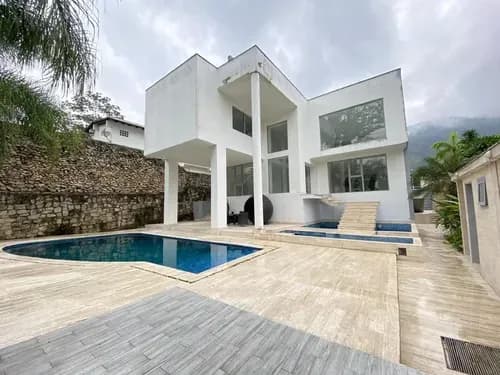 Casa En Venta Urb. El Castaño, Estado Aragua Ns