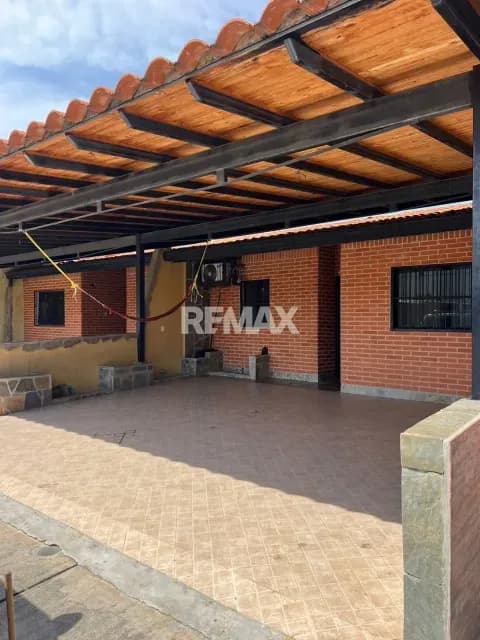 Townhouse en Venta San Diego, Res Tiziana Villas