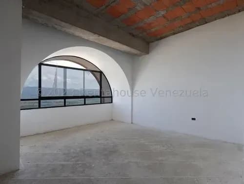 *al/lujo Y Confor, Asombroso Penthouse En Obra Gris En Venta El Pedregal Barquisimeto Lara, Venezuela/ # 25-4352 / 5 D/ 8 B/ 830 M2