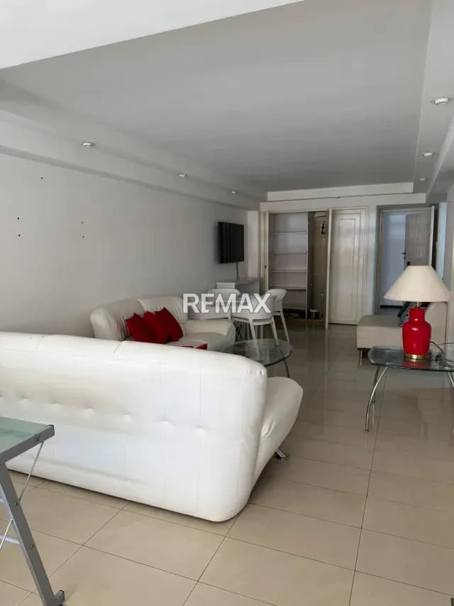 APARTAMENTO EN VENTA LOS SAMANES