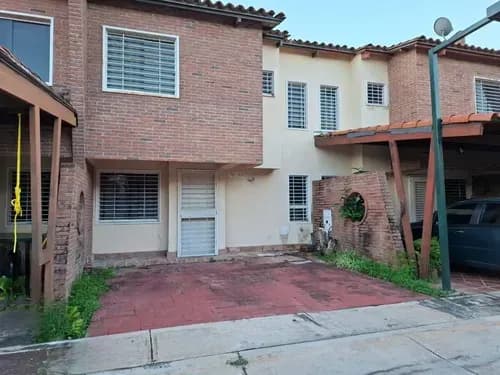 Wc Townhouse En Venta En Villa Jardin San Diego C329010