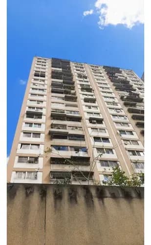 Apartamento Planta Baja En Venta, La Candelaria, Caracas.