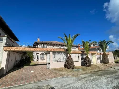 Venta Casa San Antonio De Los Altos, Club De Campo, Planta Eléctrica. Mo 25-13193