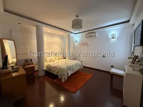 Ad Bella Casa En Venta En Colinas De Santa Monica #26-1631