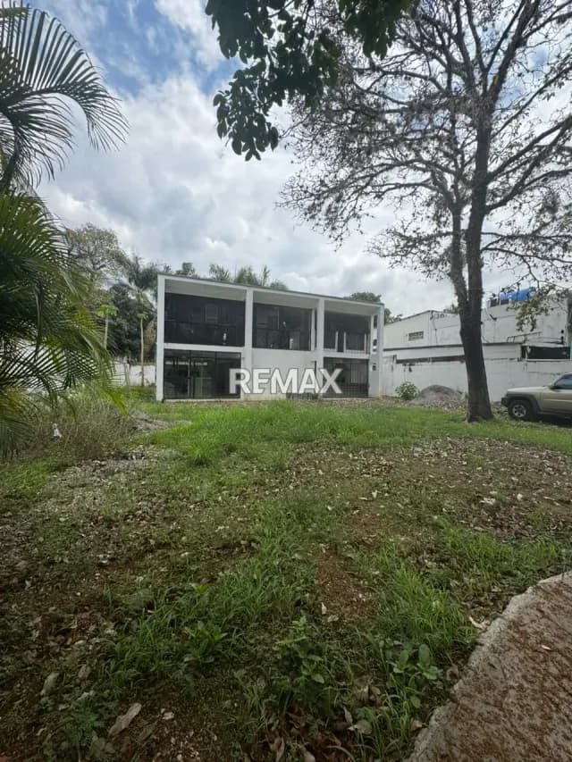 Terreno en venta en Chuao