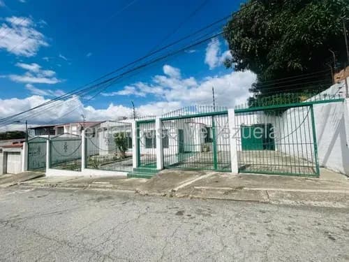 Lcda. Milagros Carrasquel Apartamento Alquiler Barquisimeto Lara Zona Este Santa Elena Economica Residencial Economico Código Inmobiliaria Rent-a-house 26-13458